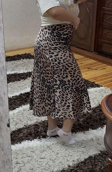 Leopard naxışlı ətək - Model: A-kəsim, midi uzunluq (baldırın lalafo.az -da Leopard naxışlı ətək - Model: A-kəsim, midi uzunluq (baldırın