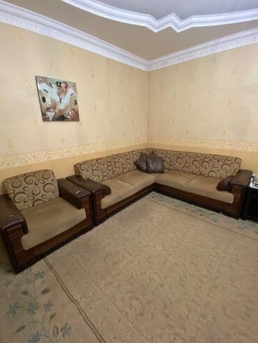 Di̇van-kravat, İşlənmiş, Açılan lalafo.az -da Di̇van-kravat, İşlənmiş, Açılan