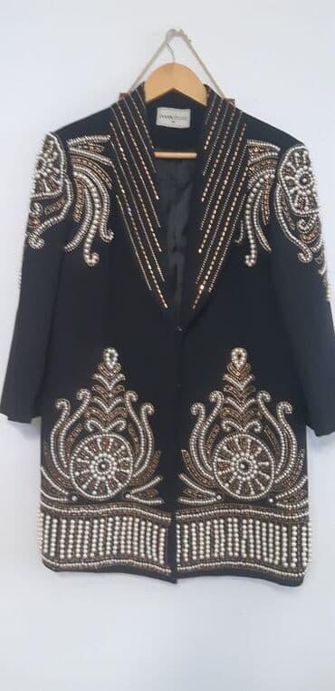 Qadın üçün zərli bəzəkli blezer - Brend: Dark Rose - Ölçü: 48 lalafo.az -da Qadın üçün zərli bəzəkli blezer - Brend: Dark Rose - Ölçü: 48