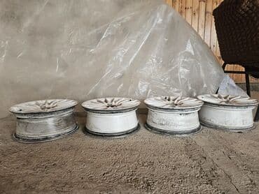 R13 normal vezyetde. bidene renge ehtiyac var lalafo.az -da R13 normal vezyetde. bidene renge ehtiyac var