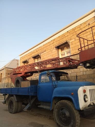 Avtokran-səbətli yük maşını (avtokaldırıcı) - Markası/modeli: GAZ lalafo.az -da — 2 Avtokran-səbətli yük maşını (avtokaldırıcı) - Markası/modeli: GAZ — 2