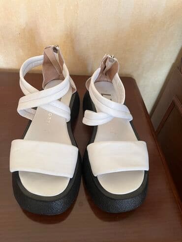 Ölçü: 39, rəng - Ağ, Yeni lalafo.az -da Ölçü: 39, rəng - Ağ, Yeni