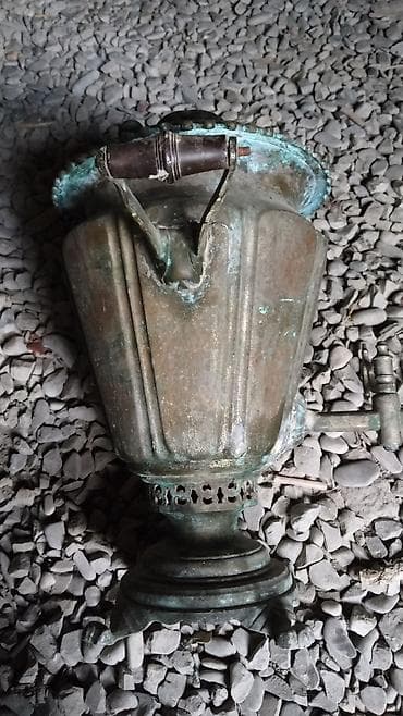 Antik mis samovar - Material: bürünc/mis ərintisi, patinalı səth - lalafo.az -da Antik mis samovar - Material: bürünc/mis ərintisi, patinalı səth -