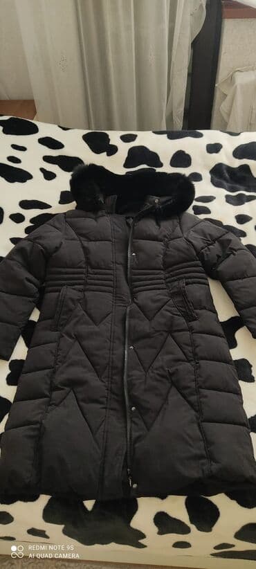 Qadın qış palto-kurtkası - Rəng: qara - Model: uzun, bel hissəsi lalafo.az -da Qadın qış palto-kurtkası - Rəng: qara - Model: uzun, bel hissəsi