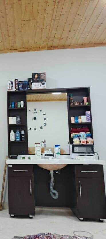 Berber Termosu Moykalidi Yaxsi veziyyetdedi sekilde gorunduyu kimidi lalafo.az -da Berber Termosu Moykalidi Yaxsi veziyyetdedi sekilde gorunduyu kimidi