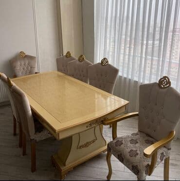 Qonaq otağı üçün, İşlənmiş, Kvadrat masa, 8 stul lalafo.az -da Qonaq otağı üçün, İşlənmiş, Kvadrat masa, 8 stul