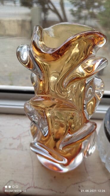 Чешское стекло
Передаю на Аджеми
Ваза для цветов 50 ман.,другая 20 lalafo.az -da Чешское стекло
Передаю на Аджеми
Ваза для цветов 50 ман.,другая 20