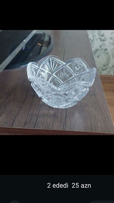 Şüşə/kristal dekorativ piyalə (çerezlik/konfet qabı). - Kəsimli lalafo.az -da Şüşə/kristal dekorativ piyalə (çerezlik/konfet qabı). - Kəsimli
