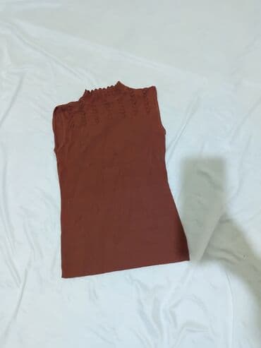 Qadınlar üçün sleeveless top - Rəng: tünd qəhvəyi/terrakota - Model lalafo.az -da Qadınlar üçün sleeveless top - Rəng: tünd qəhvəyi/terrakota - Model