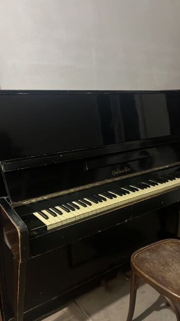 Oktava pianino, akustik, iki pedallidir. Klavishlari tam ishlek lalafo.az -da Oktava pianino, akustik, iki pedallidir. Klavishlari tam ishlek
