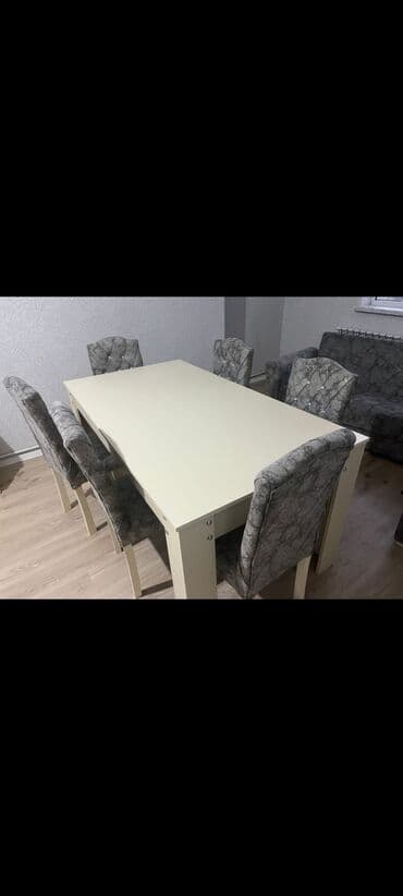 Qonaq otağı üçün, İşlənmiş, 6 stul lalafo.az -da Qonaq otağı üçün, İşlənmiş, 6 stul