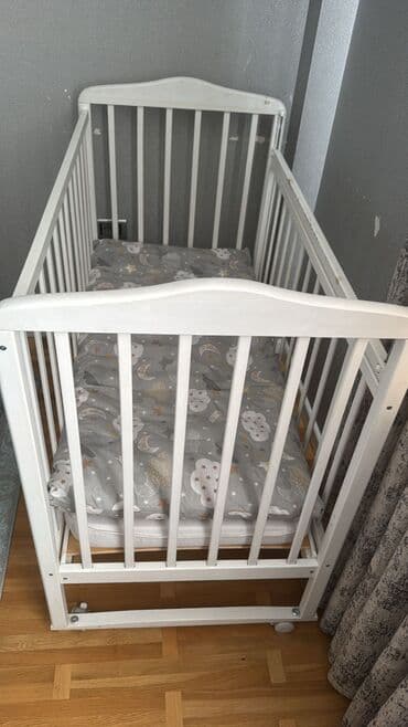 Oğlan və qız üçün, Dördbucaq, Beşik, Dəst ilə, Matras ilə, Yellənmə mexanizmsiz lalafo.az -da Oğlan və qız üçün, Dördbucaq, Beşik, Dəst ilə, Matras ilə, Yellənmə mexanizmsiz