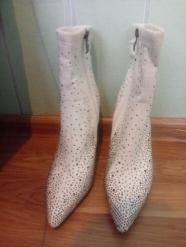 Ölçü: 39, rəng - Ağ, Yeni lalafo.az -da Ölçü: 39, rəng - Ağ, Yeni