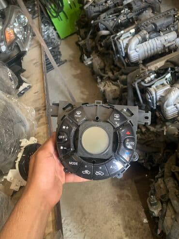 Nissan üçün salon detalları lalafo.az -da Nissan üçün salon detalları