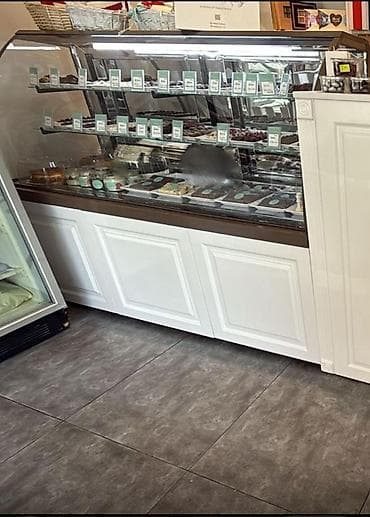 Vitrinli desert soyuducusu – şirniyyat və şokolad məhsullarının lalafo.az -da Vitrinli desert soyuducusu – şirniyyat və şokolad məhsullarının