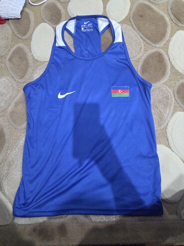 Nike forma tep tezedir.Az istifade olunub lalafo.az -da Nike forma tep tezedir.Az istifade olunub