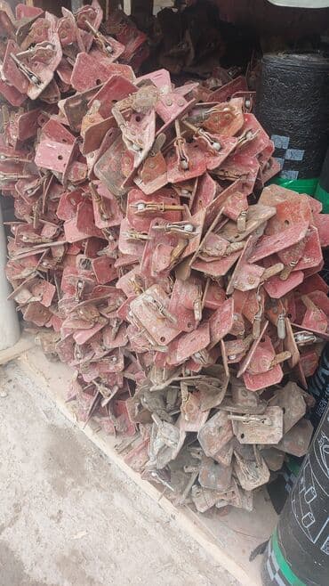 Поддоны: Lesa,dirək,cilovuz,dik və taxtaların icarəsi və satışı at lalafo.az — 2 Поддоны: Lesa,dirək,cilovuz,dik və taxtaların icarəsi və satışı — 2