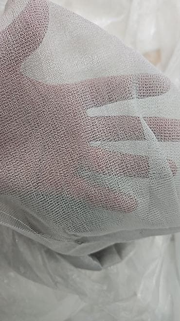 Ağ rəngli, şəffaf tül parça. Yüngül və nəfəs alan materialdan lalafo.az -da Ağ rəngli, şəffaf tül parça. Yüngül və nəfəs alan materialdan