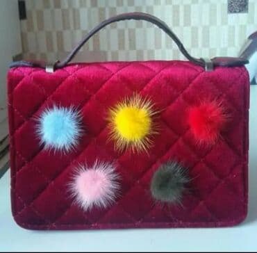 Cantalar yeni.istifade olunmayib.real seklidir.Qirmizi reng.Yenidir lalafo.az -da Cantalar yeni.istifade olunmayib.real seklidir.Qirmizi reng.Yenidir