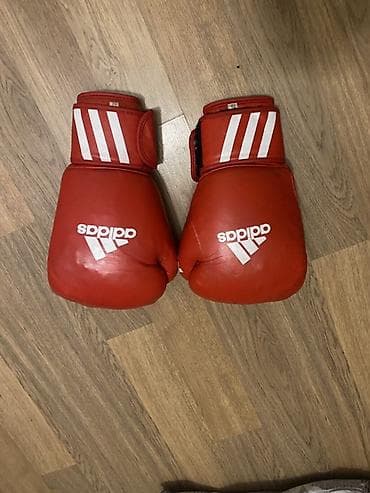 Top ten futu ile barter - Əlcəklər: Adidas markalı, qırmızı rəng lalafo.az -da Top ten futu ile barter - Əlcəklər: Adidas markalı, qırmızı rəng