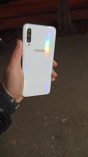 Samsung Galaxy A50, 64 GB, rəng - Ağ, Düyməli lalafo.az -da — 1 Samsung Galaxy A50, 64 GB, rəng - Ağ, Düyməli — 1