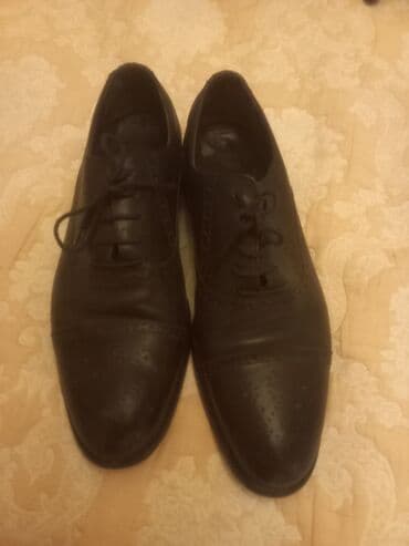 Klassik kişi ayaqqabısı - Model: Kap-toe Oksford, broq delikli lalafo.az -da Klassik kişi ayaqqabısı - Model: Kap-toe Oksford, broq delikli