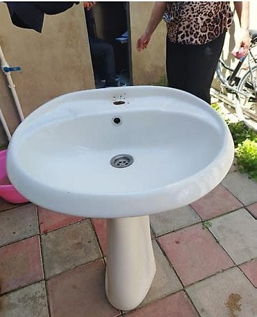 Pilləli ayaqlı keramik hamam çanağı (piyedestal lavabo) - Material lalafo.az -da Pilləli ayaqlı keramik hamam çanağı (piyedestal lavabo) - Material
