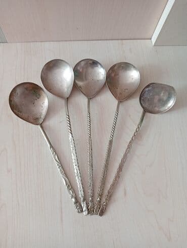 Melxior böyük bulud qaşiqları birlikdə satılır, ünvan Xırdalan AAAF lalafo.az -da Melxior böyük bulud qaşiqları birlikdə satılır, ünvan Xırdalan AAAF