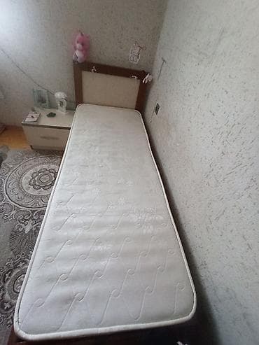 Bir nəfərlik çarpayı və döşək dəsti - Ölçü: təxminən tək nəfərlik lalafo.az -da Bir nəfərlik çarpayı və döşək dəsti - Ölçü: təxminən tək nəfərlik