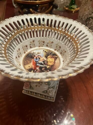 Porşelen dekorativ meyvə/süfrə qabı – ayaqlı, ajiurlu dizayn - lalafo.az -da Porşelen dekorativ meyvə/süfrə qabı – ayaqlı, ajiurlu dizayn -