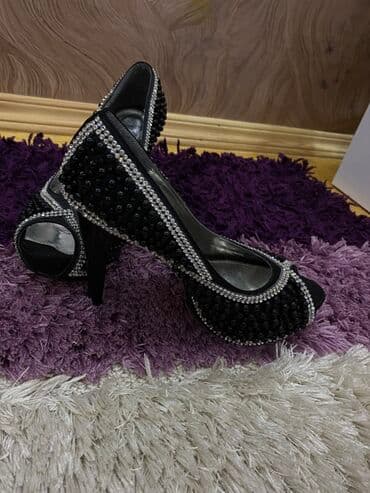 Qara rəngli, zərif qadın yüksək daban ayaqqabısı - Material: süni dəri lalafo.az -da Qara rəngli, zərif qadın yüksək daban ayaqqabısı - Material: süni dəri