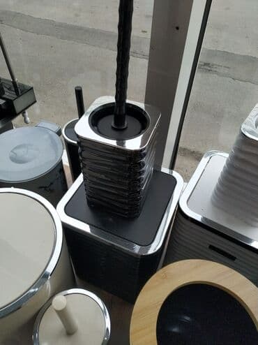 Müasir dizaynlı tualet fırçası və qabı - Kvadrat formalı, mərtəbəli lalafo.az -da Müasir dizaynlı tualet fırçası və qabı - Kvadrat formalı, mərtəbəli