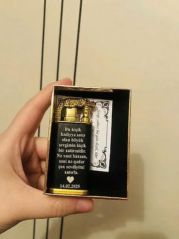 Qızılı rəngdə dekorativ benzinli alışqan – şəxsi mesajlı hədiyyə seti lalafo.az -da Qızılı rəngdə dekorativ benzinli alışqan – şəxsi mesajlı hədiyyə seti