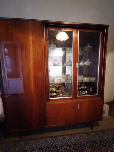 Şüşəli dolab vitrini lalafo.az -da Şüşəli dolab vitrini