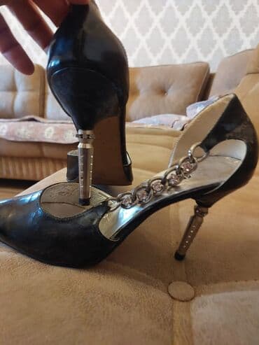 Qadın ayaqqabısı – ASHATTE brendi - Rəng: qara, metalik gümüş detal və lalafo.az -da Qadın ayaqqabısı – ASHATTE brendi - Rəng: qara, metalik gümüş detal və