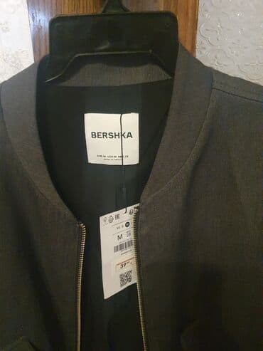 Заказали с сайтаразмер оказался больше. Написано М размер, но идёт lalafo.az -da Заказали с сайтаразмер оказался больше. Написано М размер, но идёт