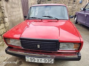 VAZ 2107, qırmızı rəng, 4 qapı, sedandır. Mexaniki ötürmə, arxa lalafo.az -da VAZ 2107, qırmızı rəng, 4 qapı, sedandır. Mexaniki ötürmə, arxa