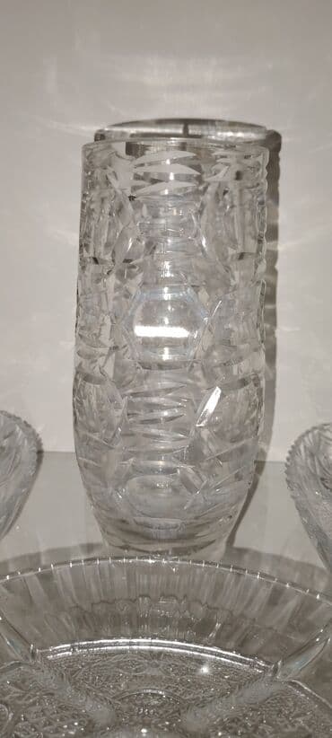 110 azn qedimi xurustal guldan texmini 2.3 kq agirligdadi real aliciya lalafo.az -da 110 azn qedimi xurustal guldan texmini 2.3 kq agirligdadi real aliciya