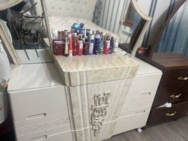 Güzgülü lalafo.az -da Güzgülü