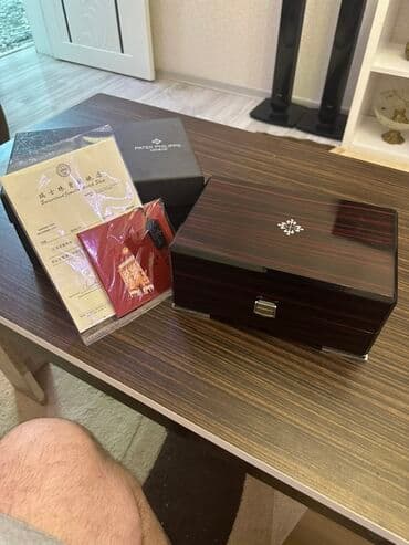 Patek Philippe Geneve saat qutusu seti - Brend: Patek Philippe Geneve lalafo.az -da Patek Philippe Geneve saat qutusu seti - Brend: Patek Philippe Geneve