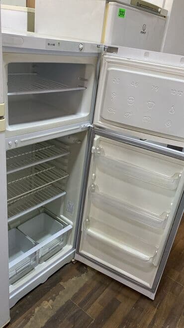 2 qapılı Indesit Soyuducu Satılır, rəng - Ağ lalafo.az -da — 2 2 qapılı Indesit Soyuducu Satılır, rəng - Ağ — 2