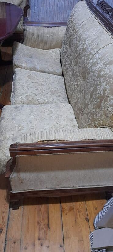 Бусы: Классический диван, Диван at lalafo.az — 1 Бусы: Классический диван, Диван — 1