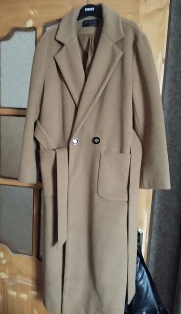 Qadın palto – bej rəng.Olcu M-L - Kəsim: düz, dizaltı uzunluq - lalafo.az -da Qadın palto – bej rəng.Olcu M-L - Kəsim: düz, dizaltı uzunluq -