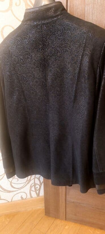 Qadin godekcesi tam deri.46-48 razmer Burda yazmayin. Whatsapa lalafo.az -da Qadin godekcesi tam deri.46-48 razmer Burda yazmayin. Whatsapa