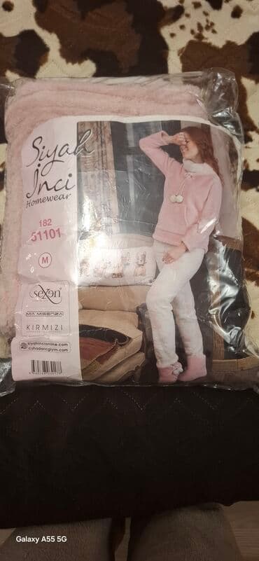Pijama cox yumuşaq təzə M razmer 36 38 bədən ücün türkiyyənin siyah lalafo.az -da Pijama cox yumuşaq təzə M razmer 36 38 bədən ücün türkiyyənin siyah
