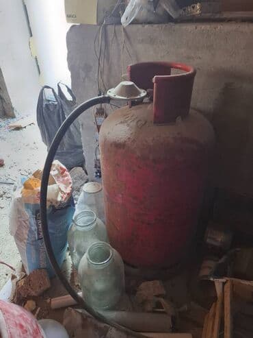 Unvan Hezi Aslanov
Qaz Balonu Uzerinde Reduktura Var lalafo.az -da Unvan Hezi Aslanov
Qaz Balonu Uzerinde Reduktura Var