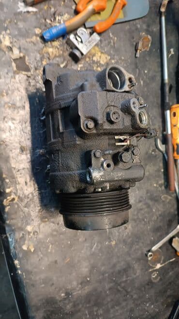 Avtomobil kondisionerinin kompressoru. Bu kompressor avtomobilin lalafo.az -da Avtomobil kondisionerinin kompressoru. Bu kompressor avtomobilin