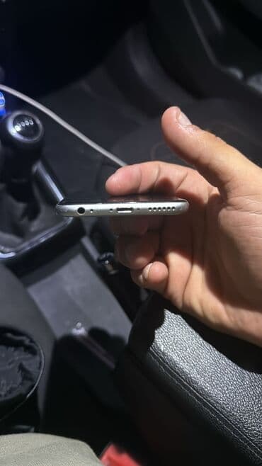 IPhone 6, 32 GB, Gümüşü, Barmaq izi lalafo.az -da IPhone 6, 32 GB, Gümüşü, Barmaq izi