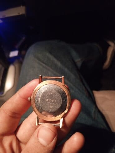 Qol saatı, Luch, rəng - Qızılı lalafo.az -da Qol saatı, Luch, rəng - Qızılı