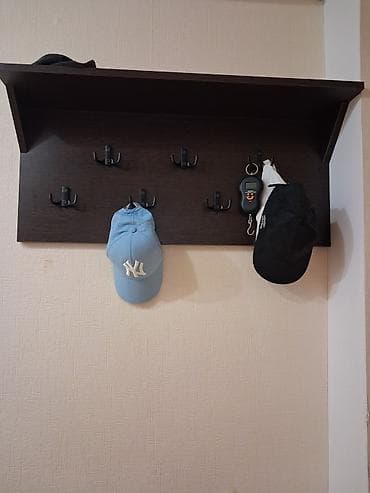 Divar asılqanı və yuxarı rəfə malik giriş sistemi 6 aydı alınıb lalafo.az -da Divar asılqanı və yuxarı rəfə malik giriş sistemi 6 aydı alınıb